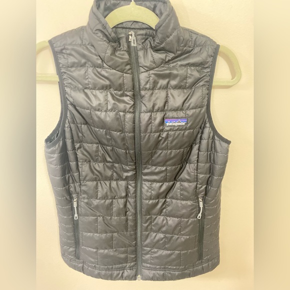 Patagonia Women’s Nano Puff Insulated Vest Black Style 84247 Winter Size Small - Picture 2 of 11